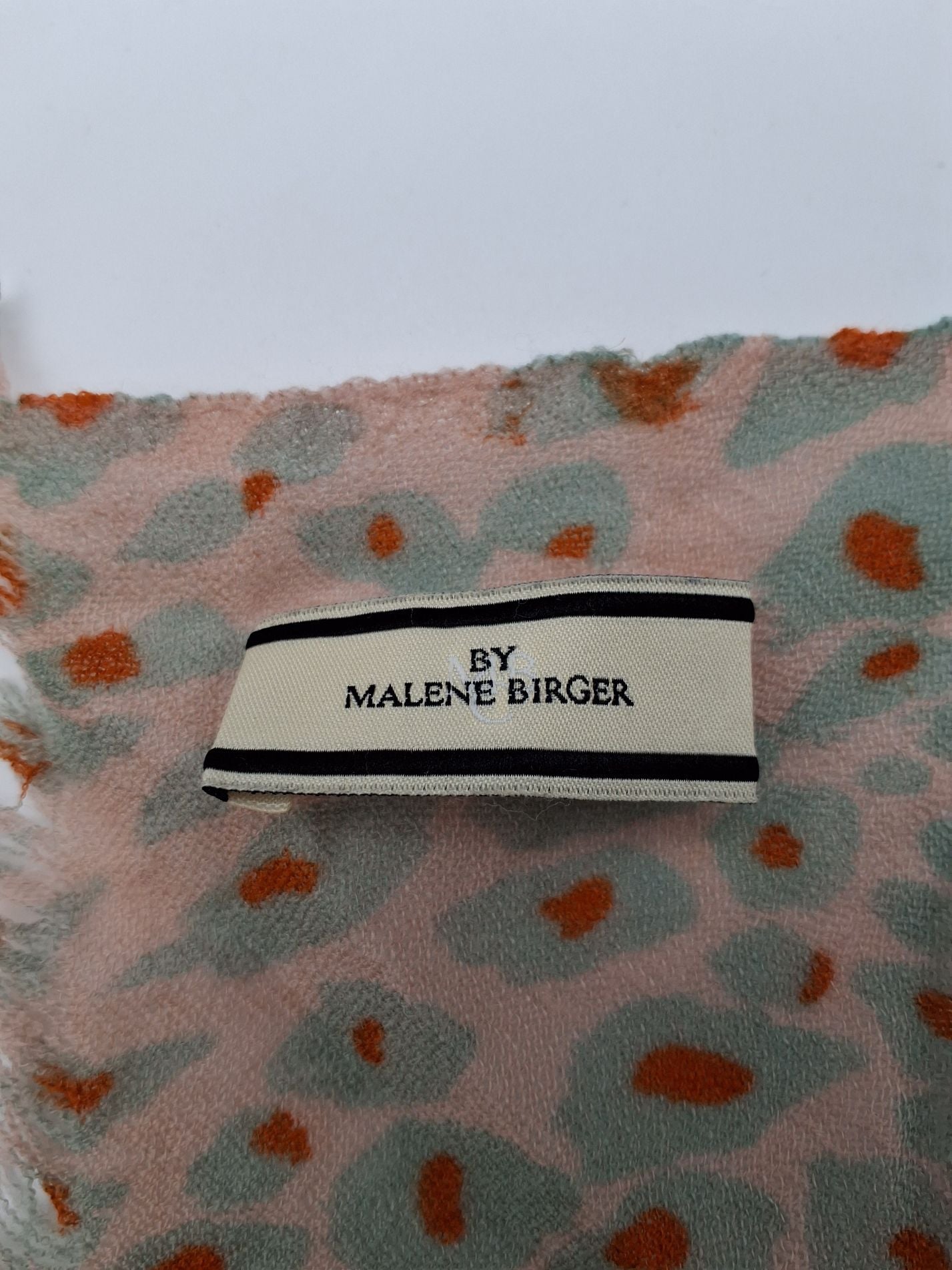 By Malene Birger tørklæde