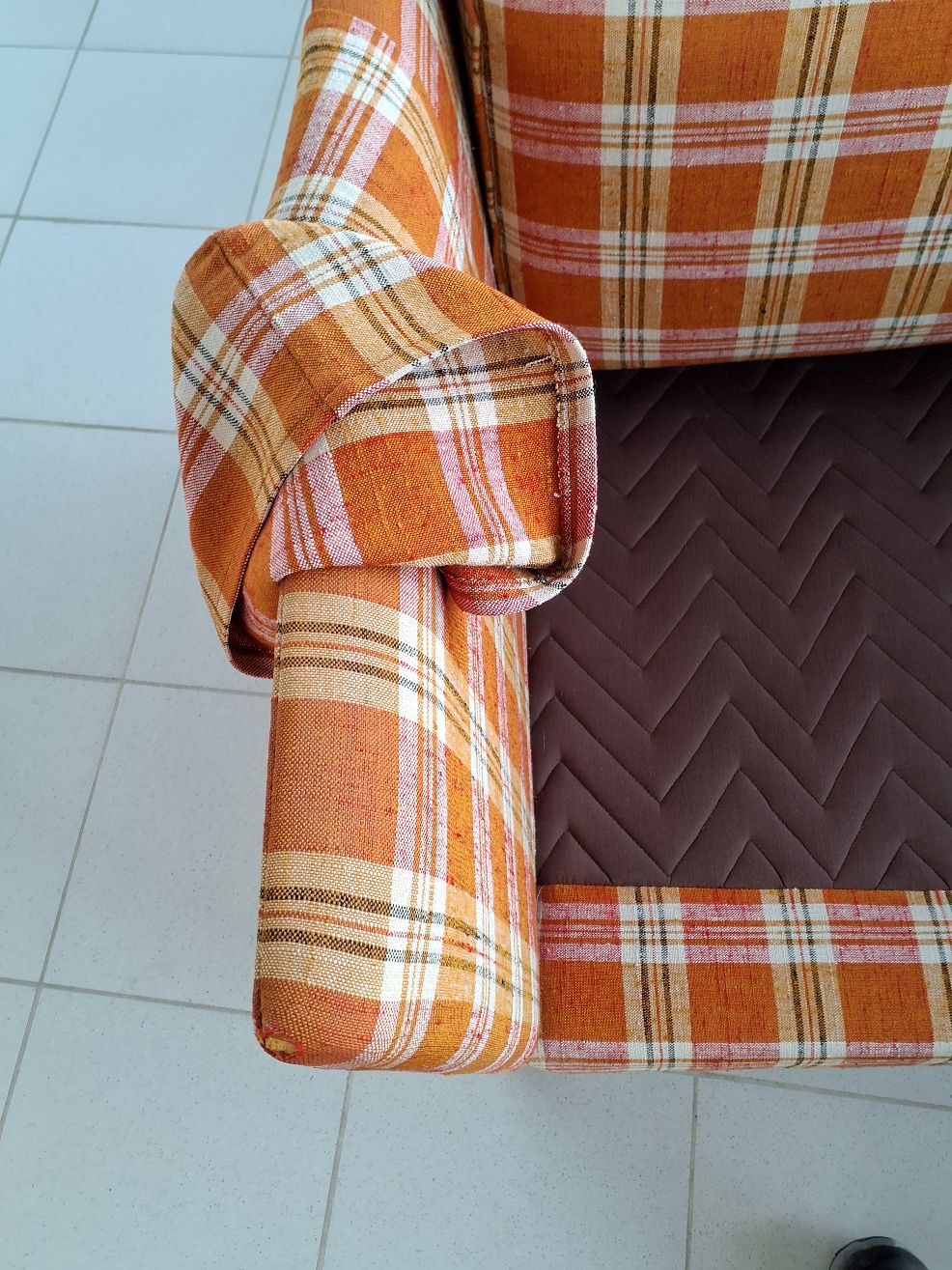 2 persons sofa