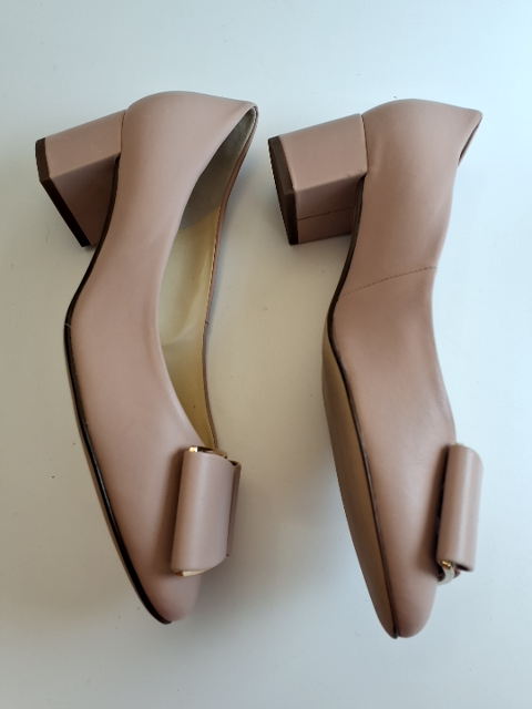 Hōgl Pumps (H666)