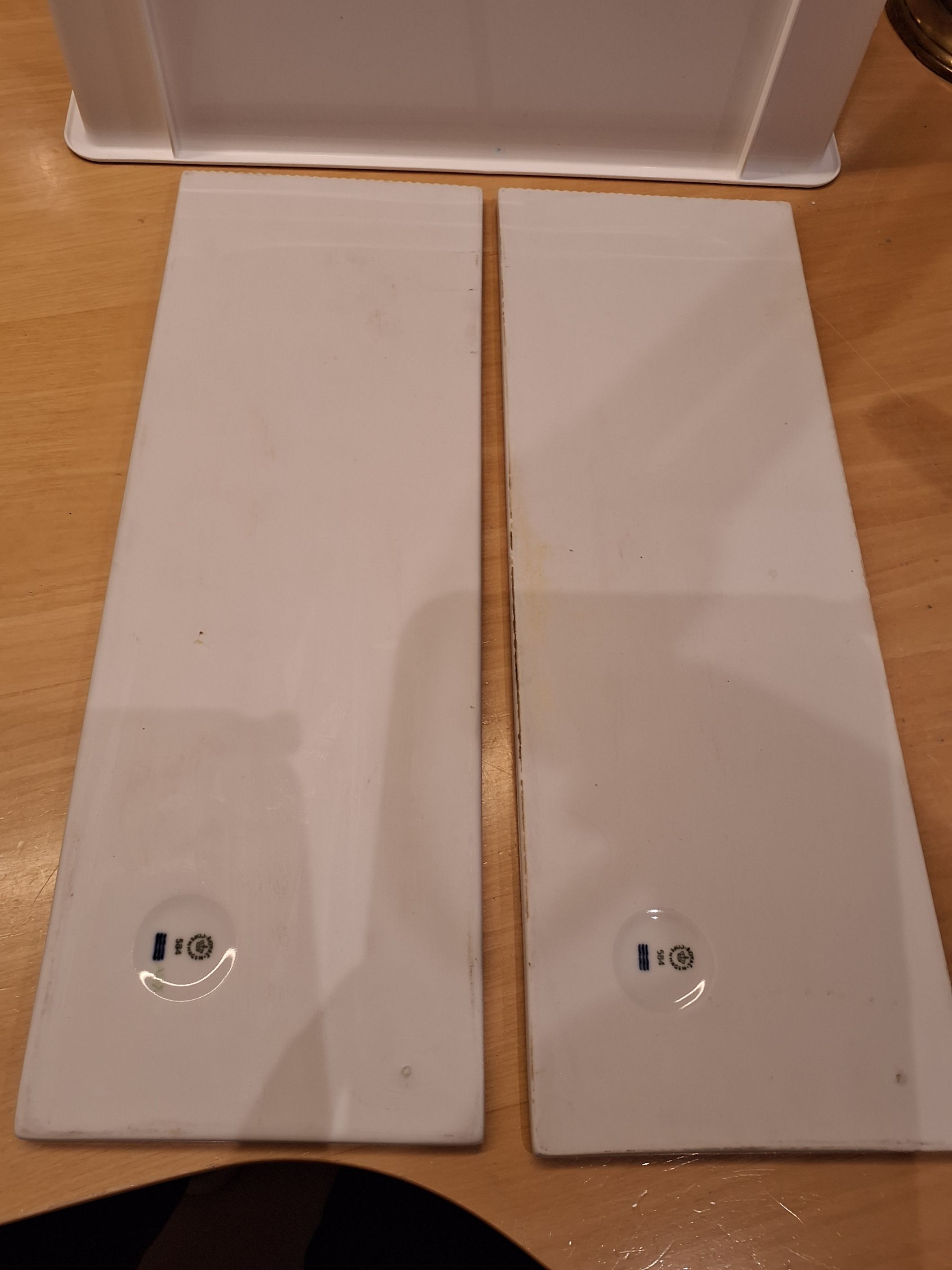 Royal Copenhagen, tapasfade, 4x grøn mussel, 1x hvid