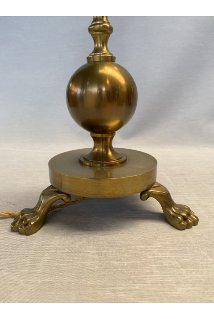 Messing løvefod bordlampe