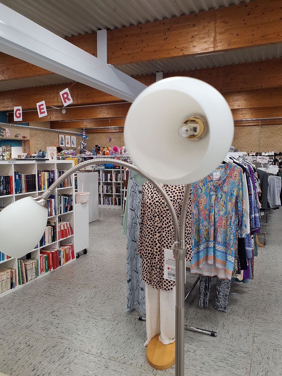 Lampe med 2 skærme