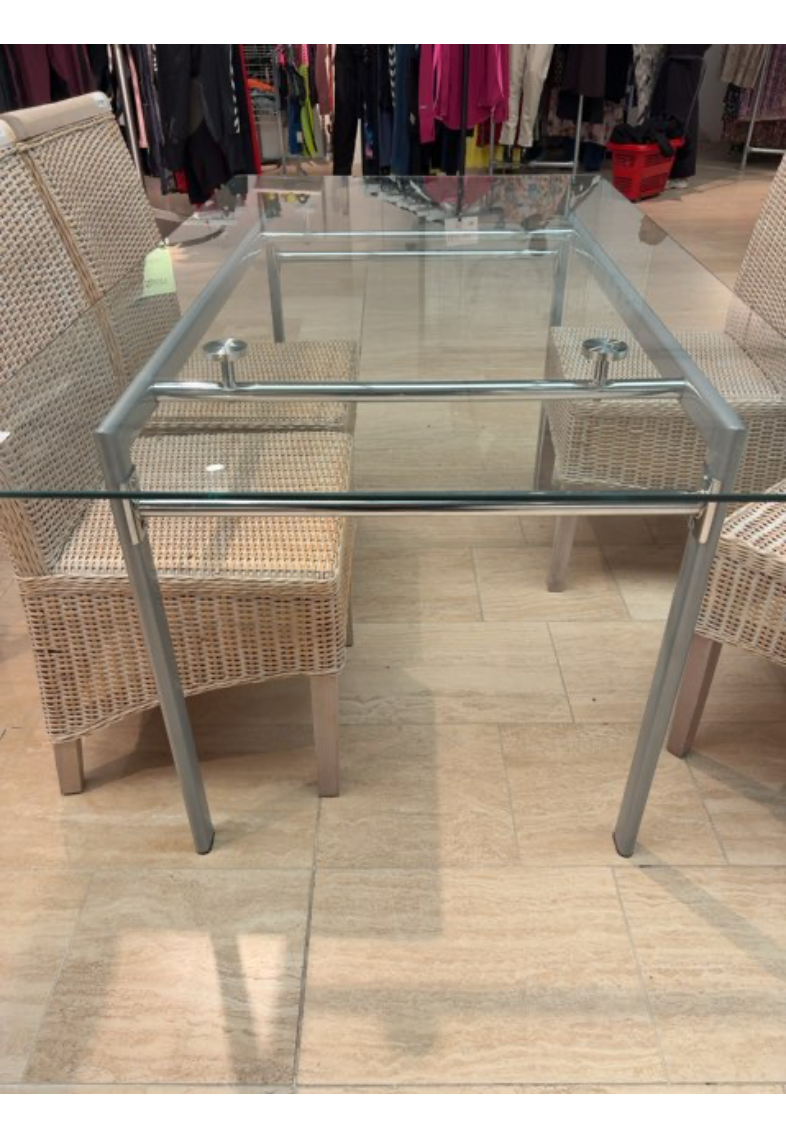 Glas spisebord