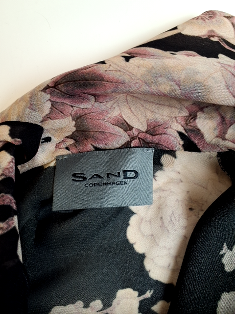 Sand Copenhagen top (B124)