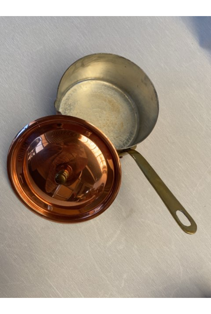 Kobber kasserolle med låg