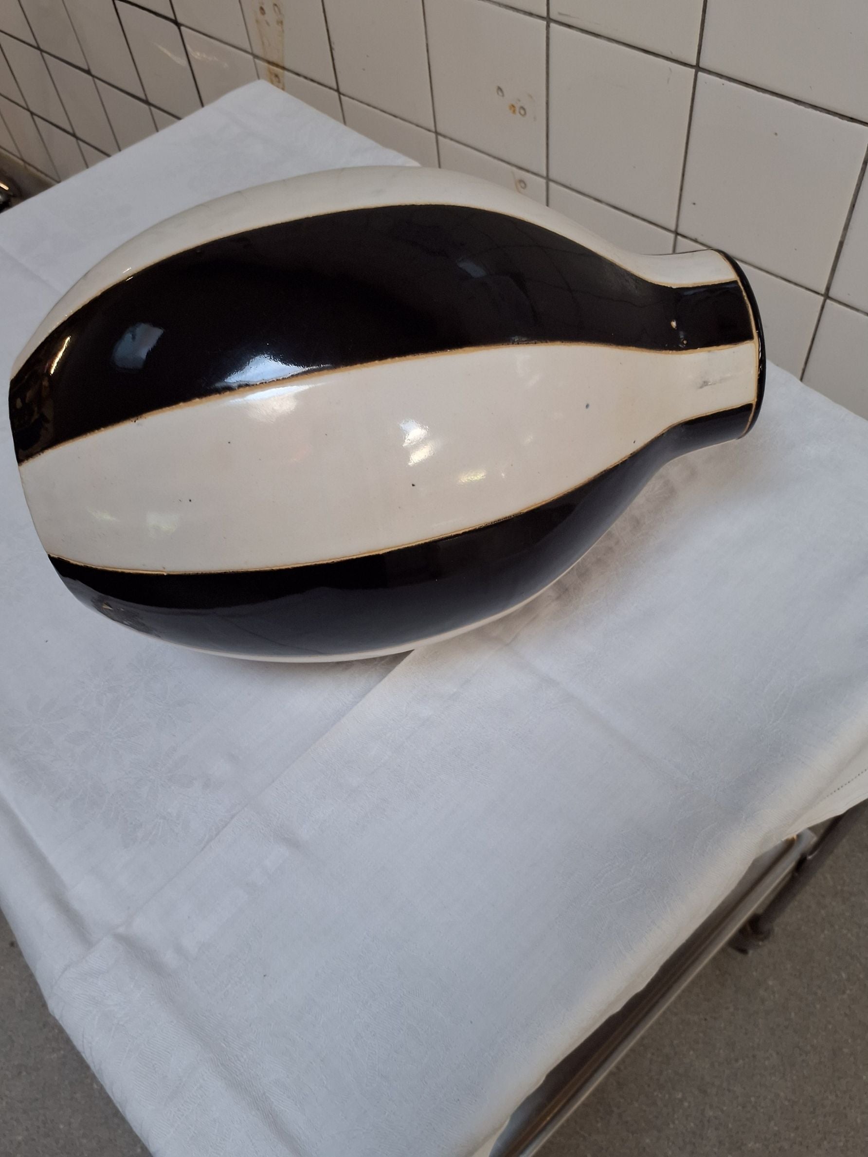Høj keramikvase ukendt kunstner