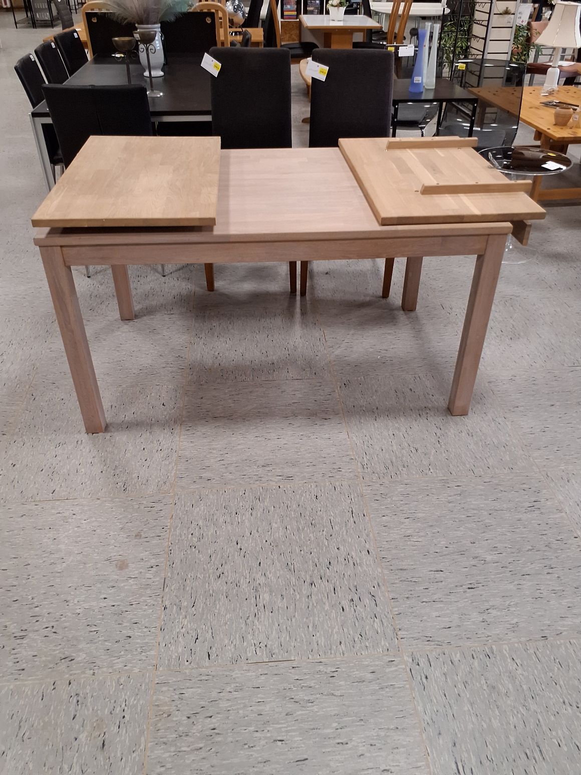 Spise bord + 2 plader