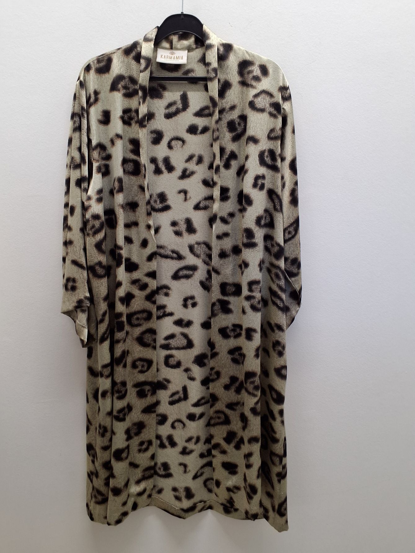 Karmamia Cardigan