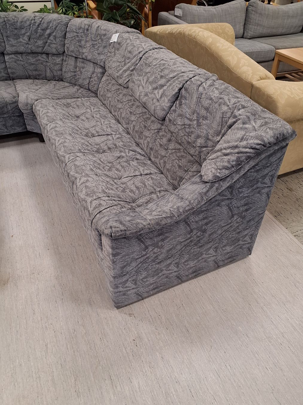 L sofa polstret grå