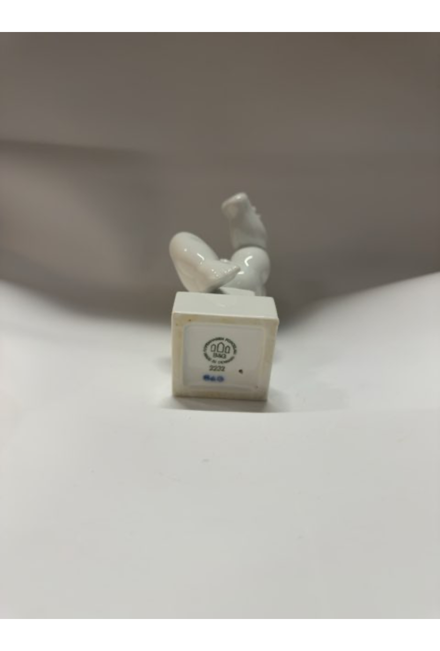 Figur baby nr. 2232