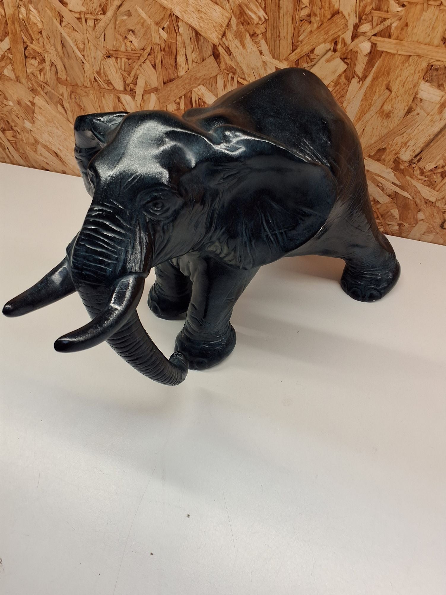 Ibenholt elefant