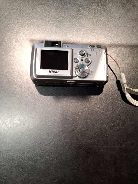 Nikon Coolpix 3700