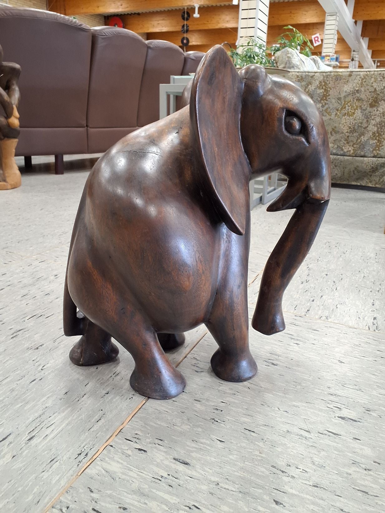 Stor træ elefant massiv