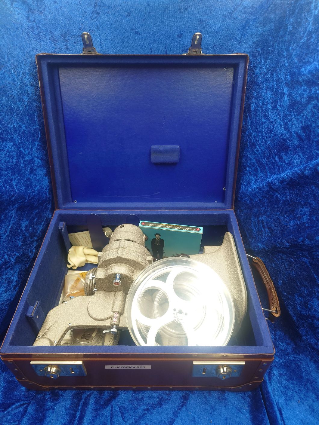 8 mm projector