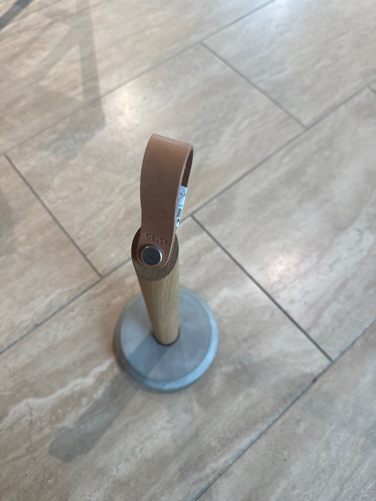 Køkkenrulleholder "Gejst"