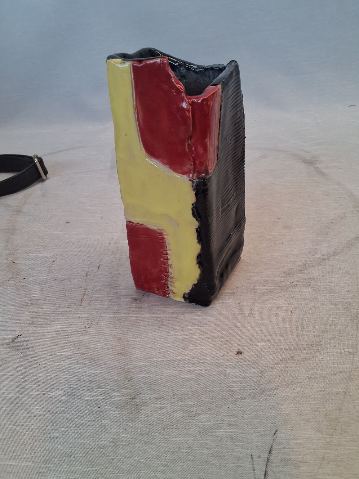 Hånddrejet keramik vase