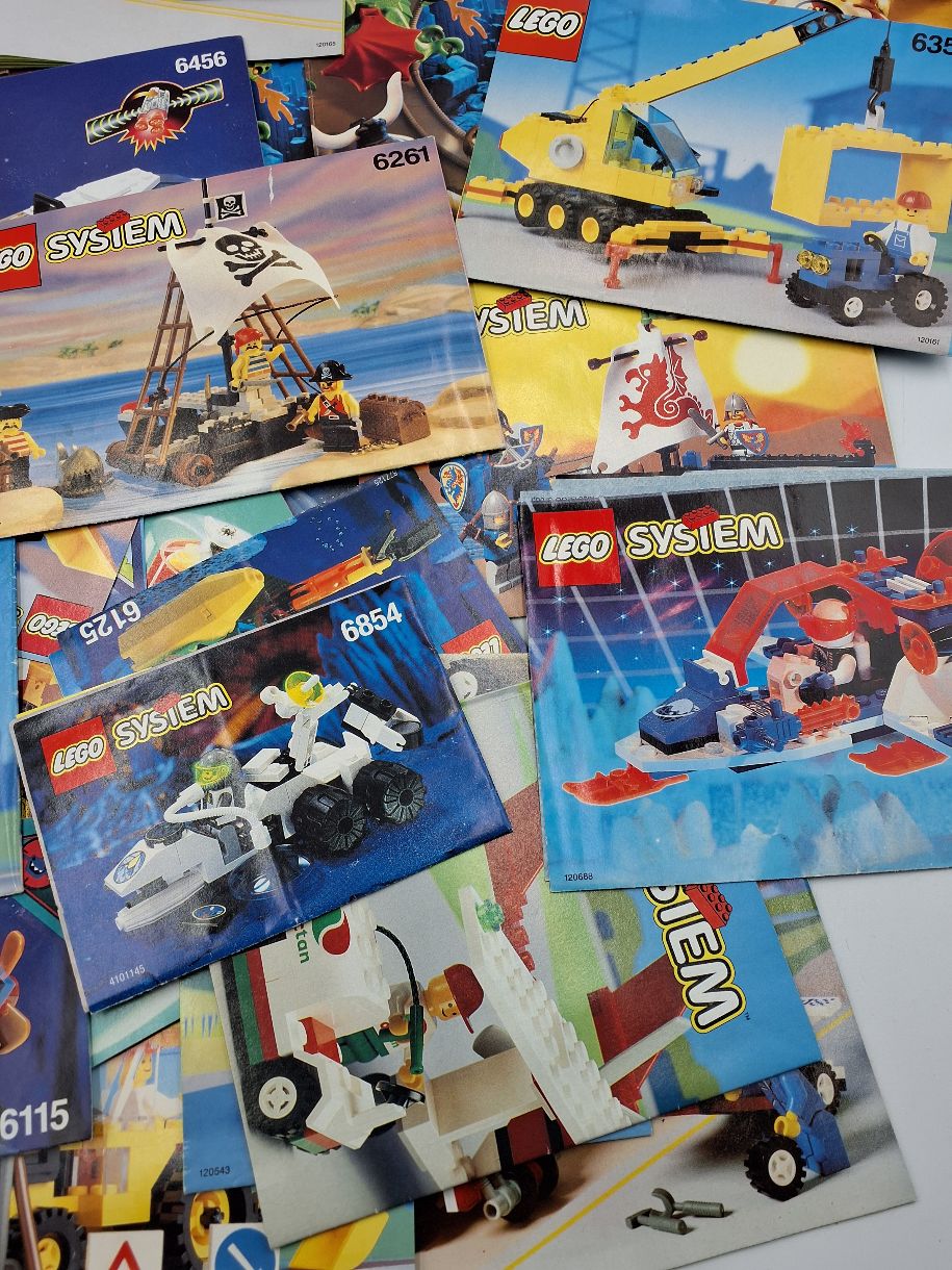 Samling af Lego manualer