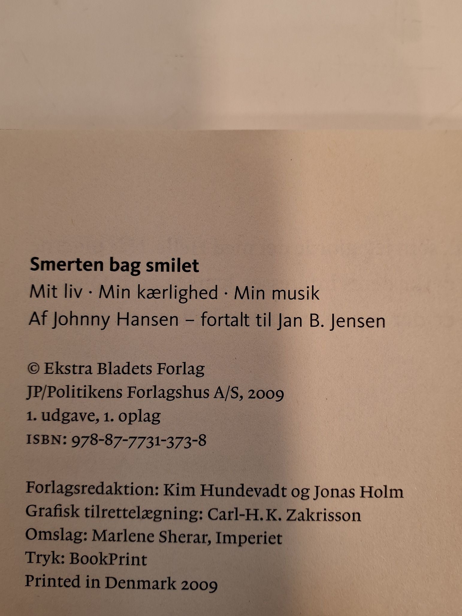 Johnny Hansen Smerten bag smilet