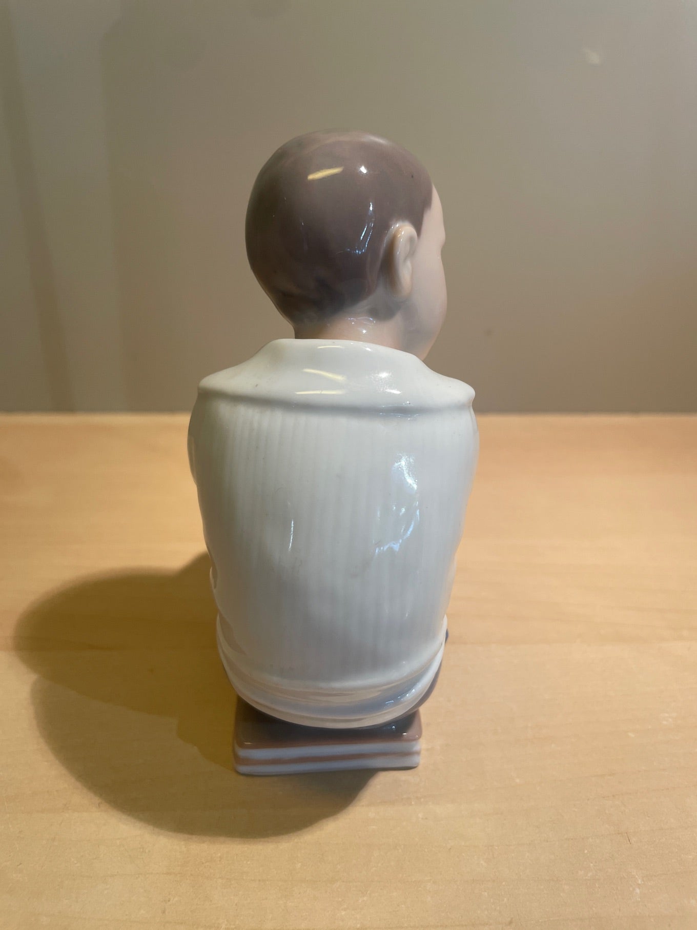 B&G porcelæns figur. Nr. 1742