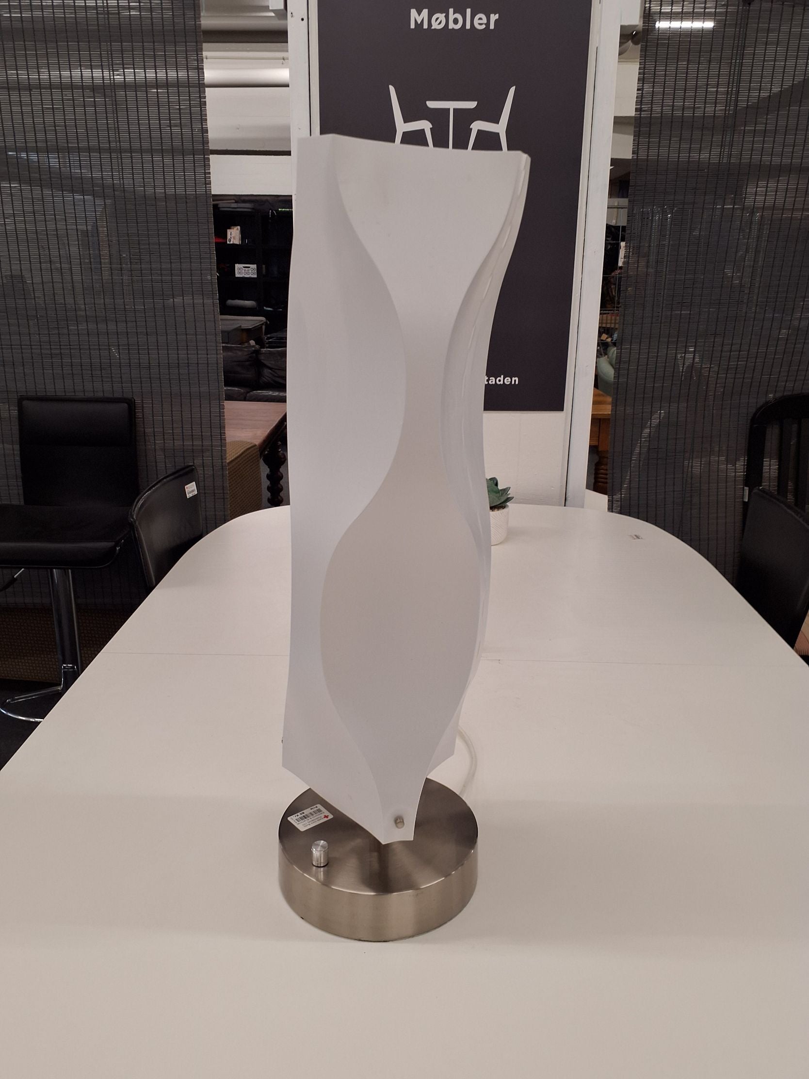 Moderne bordlampe