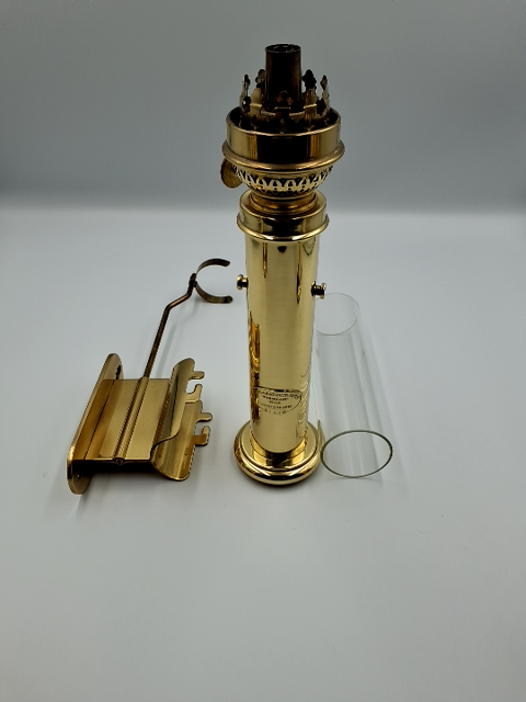 C.V.Harnisch petrolumslamper