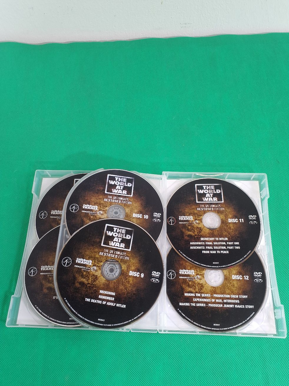 DVD: The world of war the ultimate restored edition