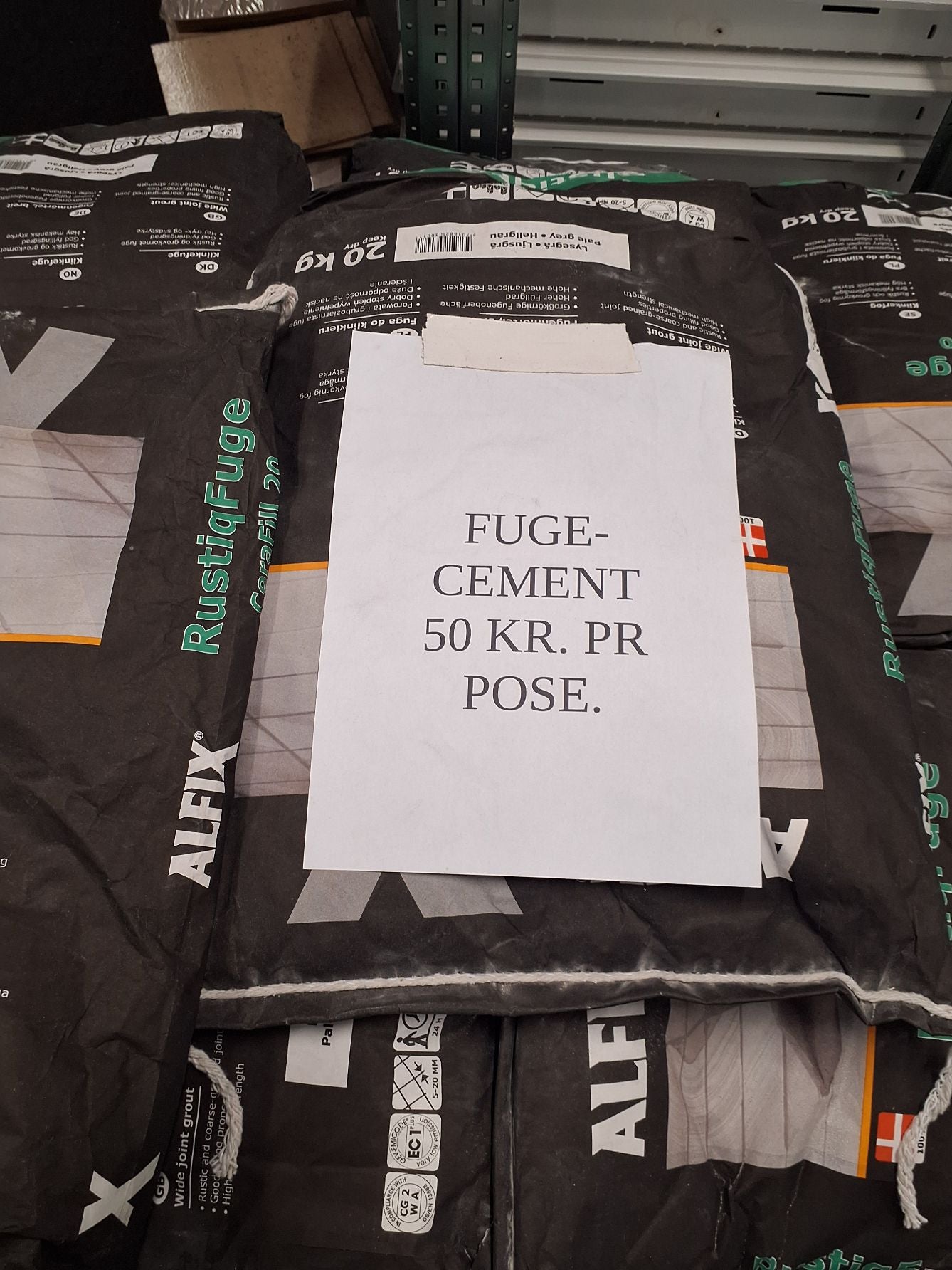 Klinkefuge i farve lysegrå