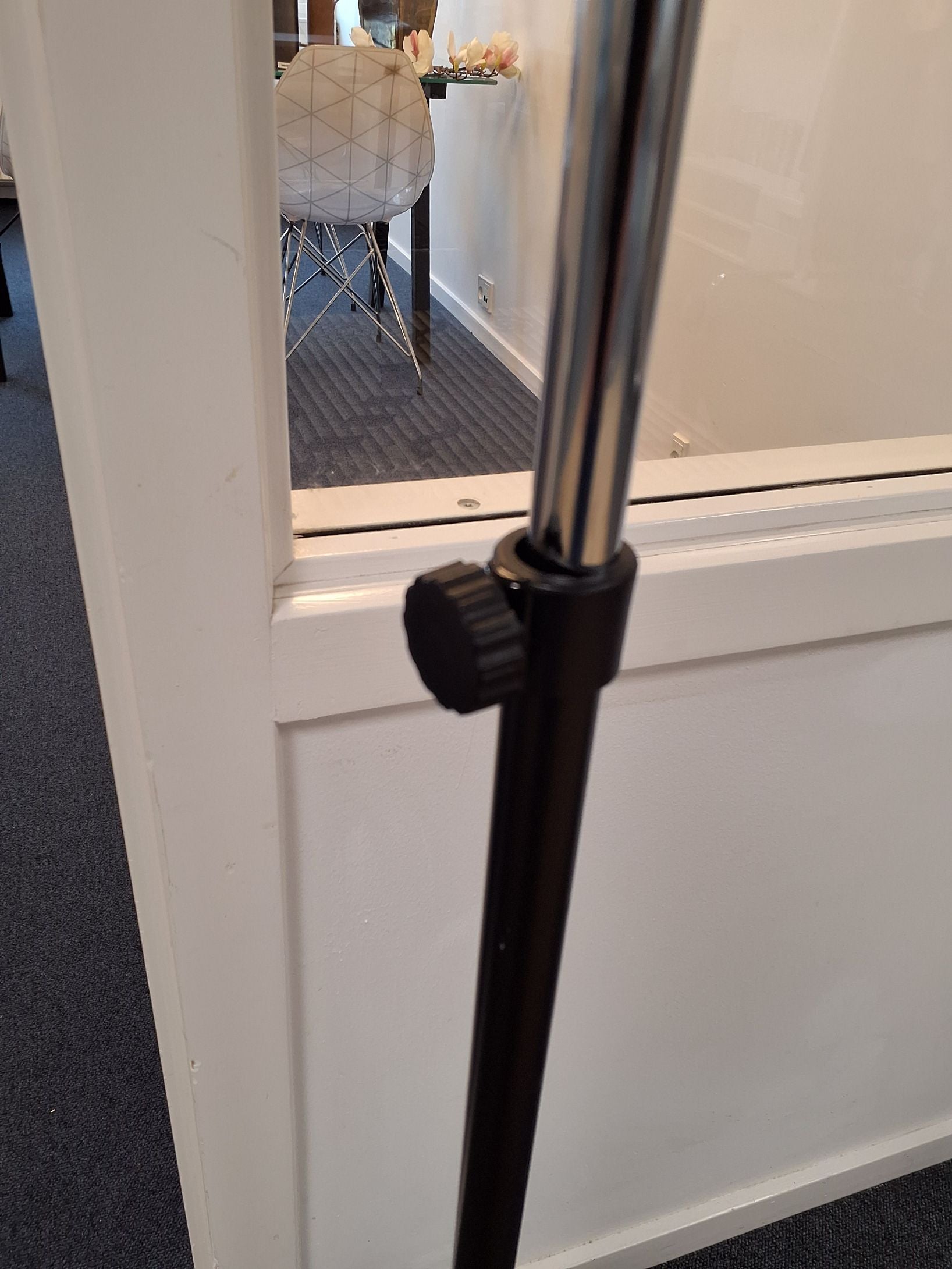 Højdejusterbart tøjstativ