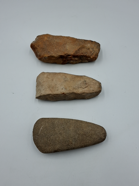 3 flintesten økser
