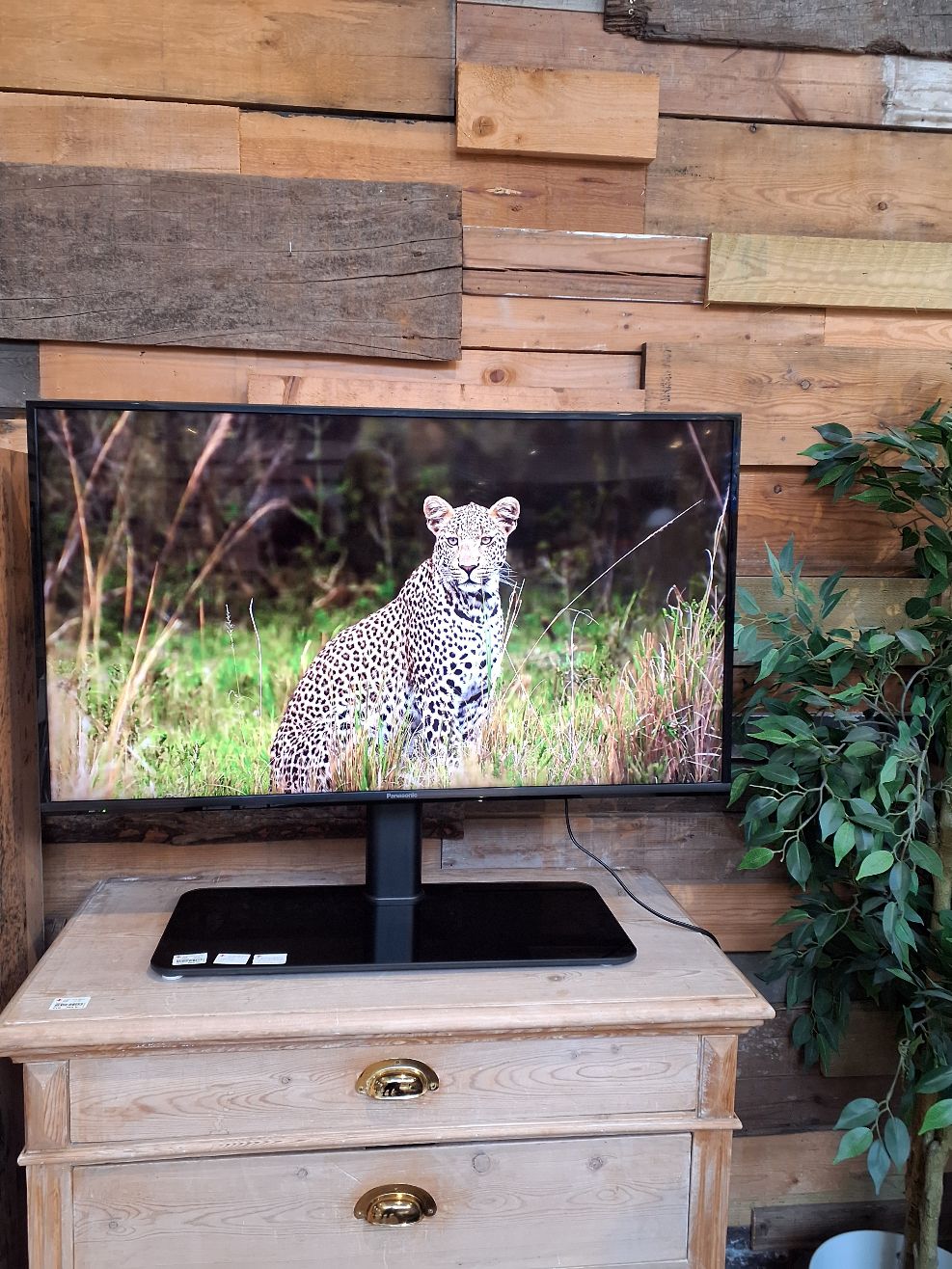 Panasonic 40"