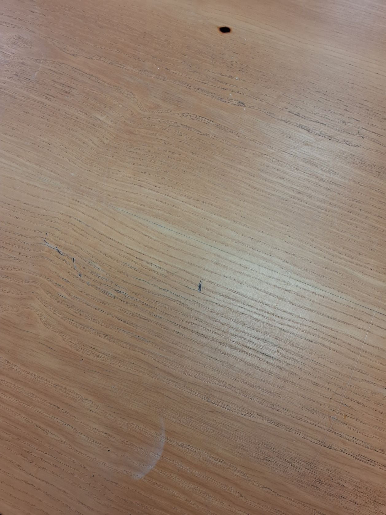 Stort spise   / arbejdsbord i fyr finer