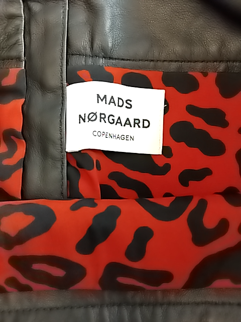 Mads Nørgaard Skind Nederdel