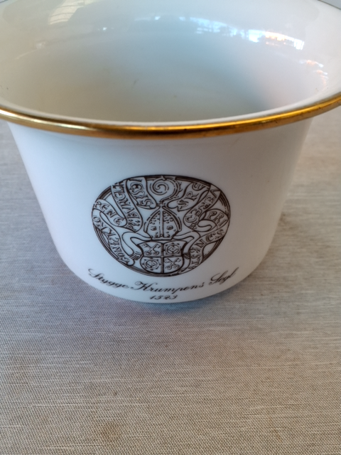 B&G urtepotteskjuler 1979