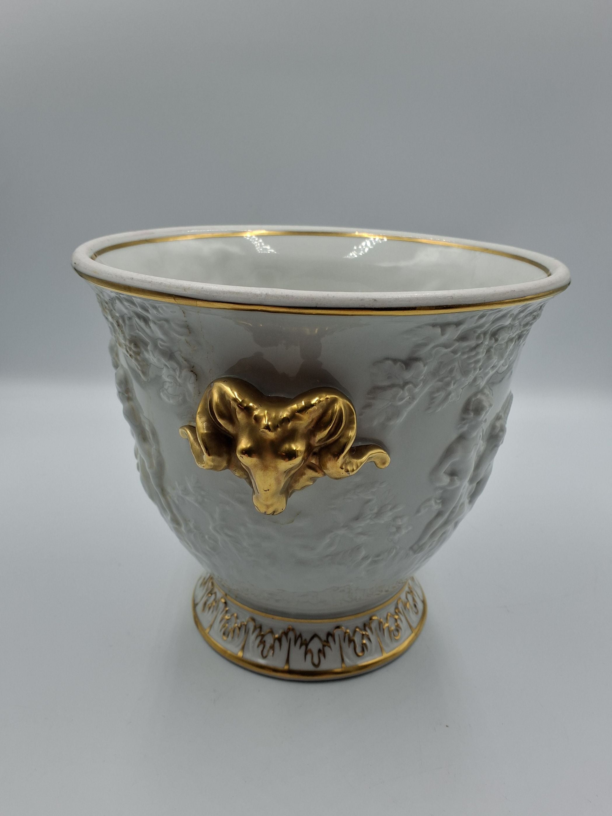 Antik trofævase/krukke