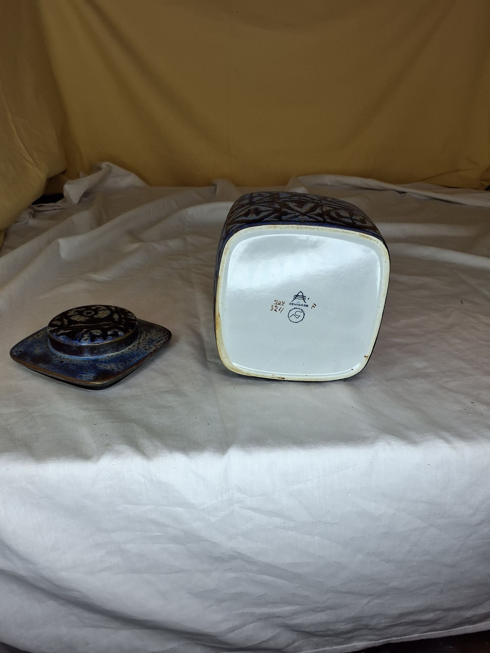 Aluminia/Royal Copenhagen lågkrukke
