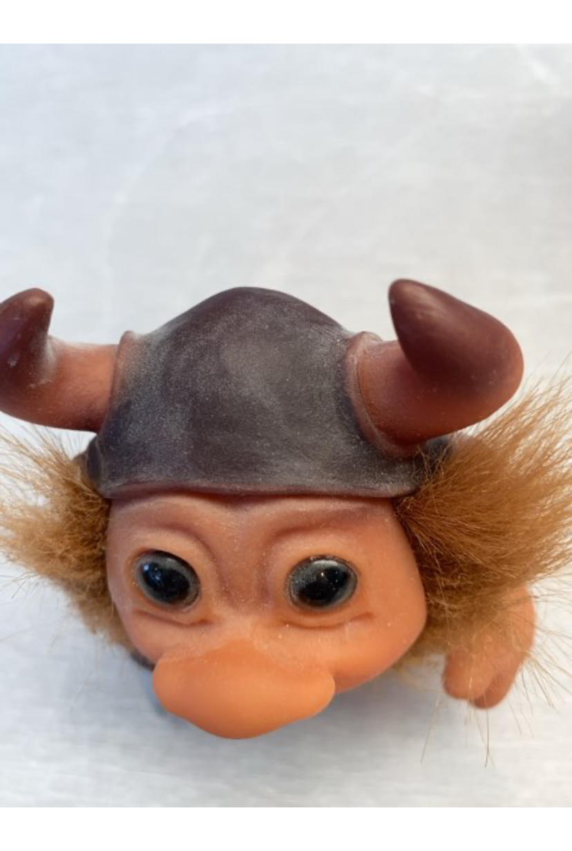 Dam trold viking