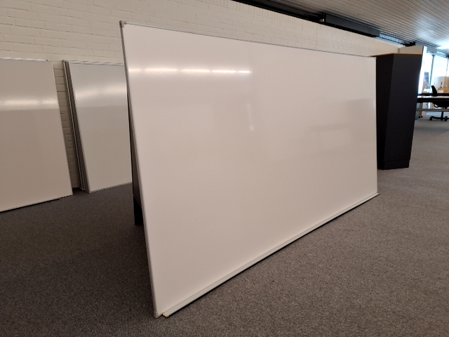 Whiteboard  8009  (350x 120 cm)