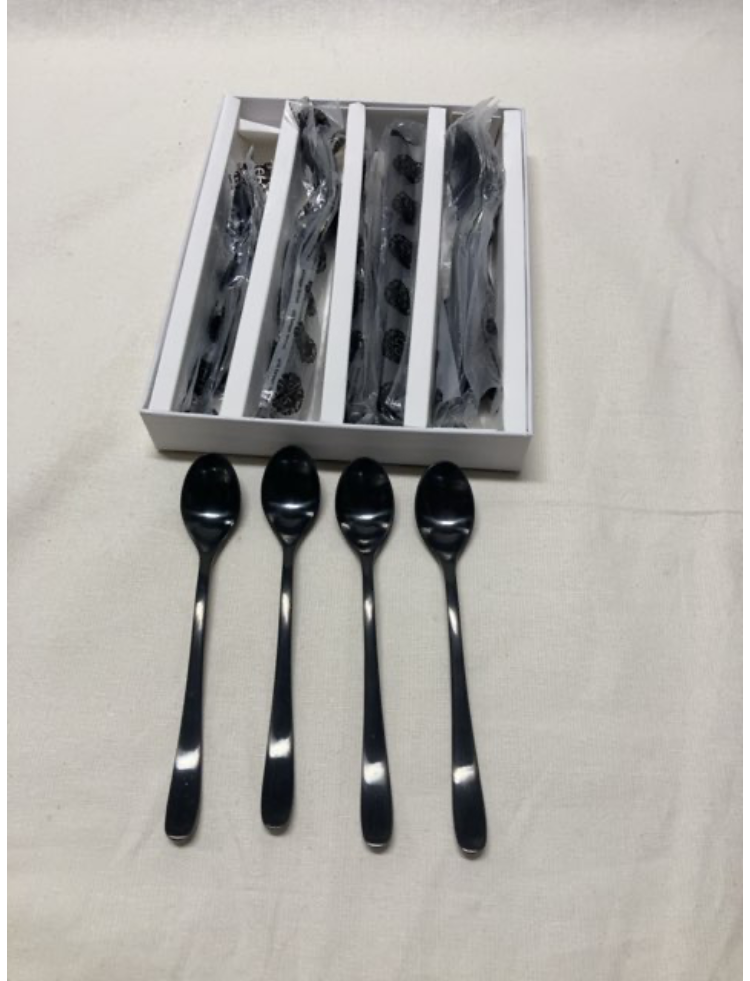 Erik Bagger sort satin