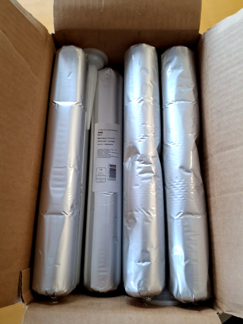 Grå fugemasse pr. Pose 5 kr.