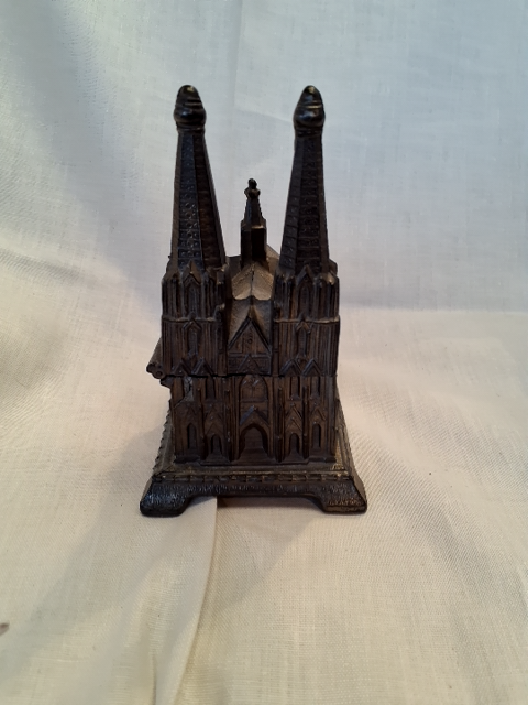 Miniature smykkeskrin af Kolner Domkirke