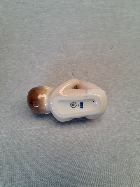 Royal Copenhagen Pludrende Baby