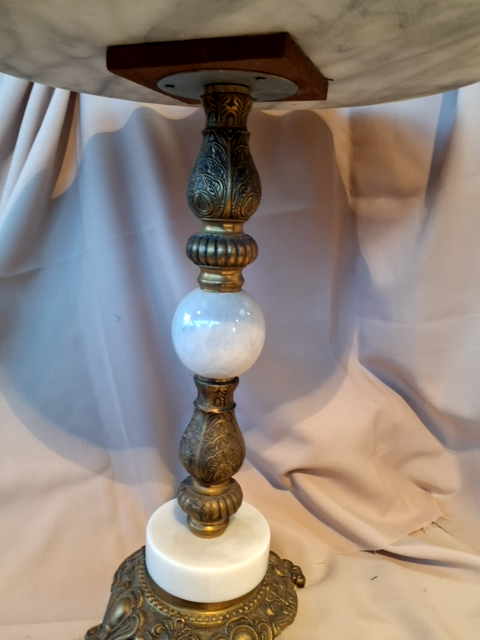 Marmor sidebord