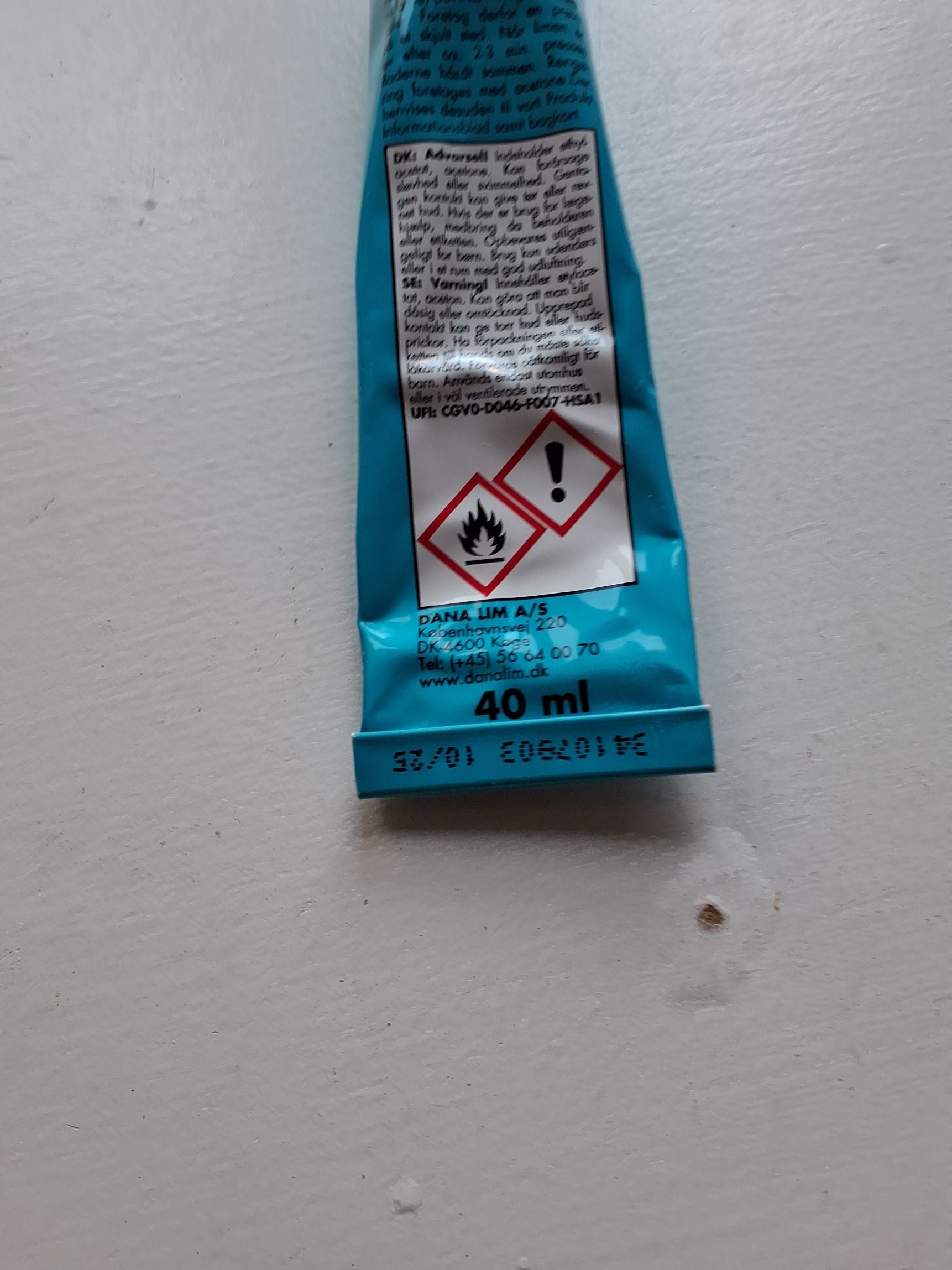 TEST - kontaktlim - ikke til salg