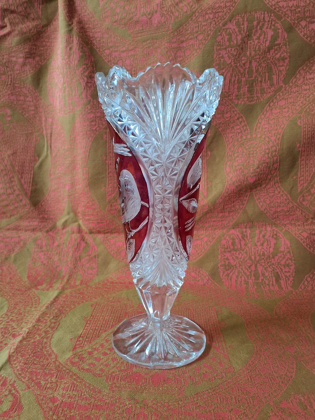 Hofbauer-krystal, Red Bird Cristal selection. Vase i Bayersk krystal.