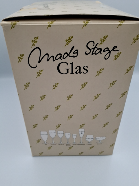 VINGLAS Mads Stage design, signeret