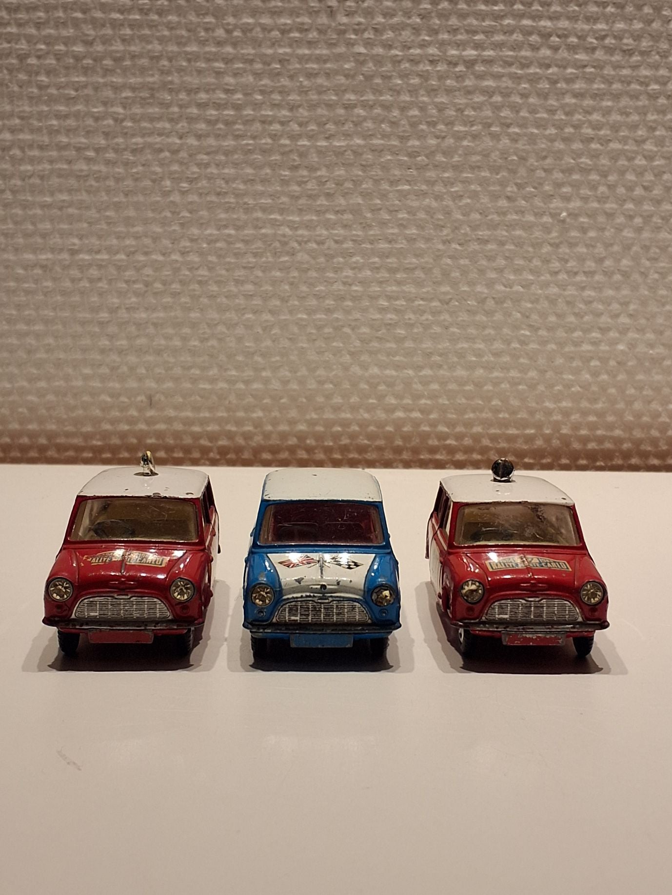 Corgi Morris Mini-Cooper Toys