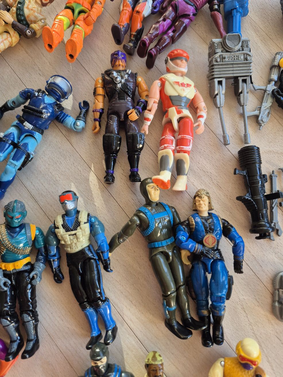 ACTIONFIGURER (27)