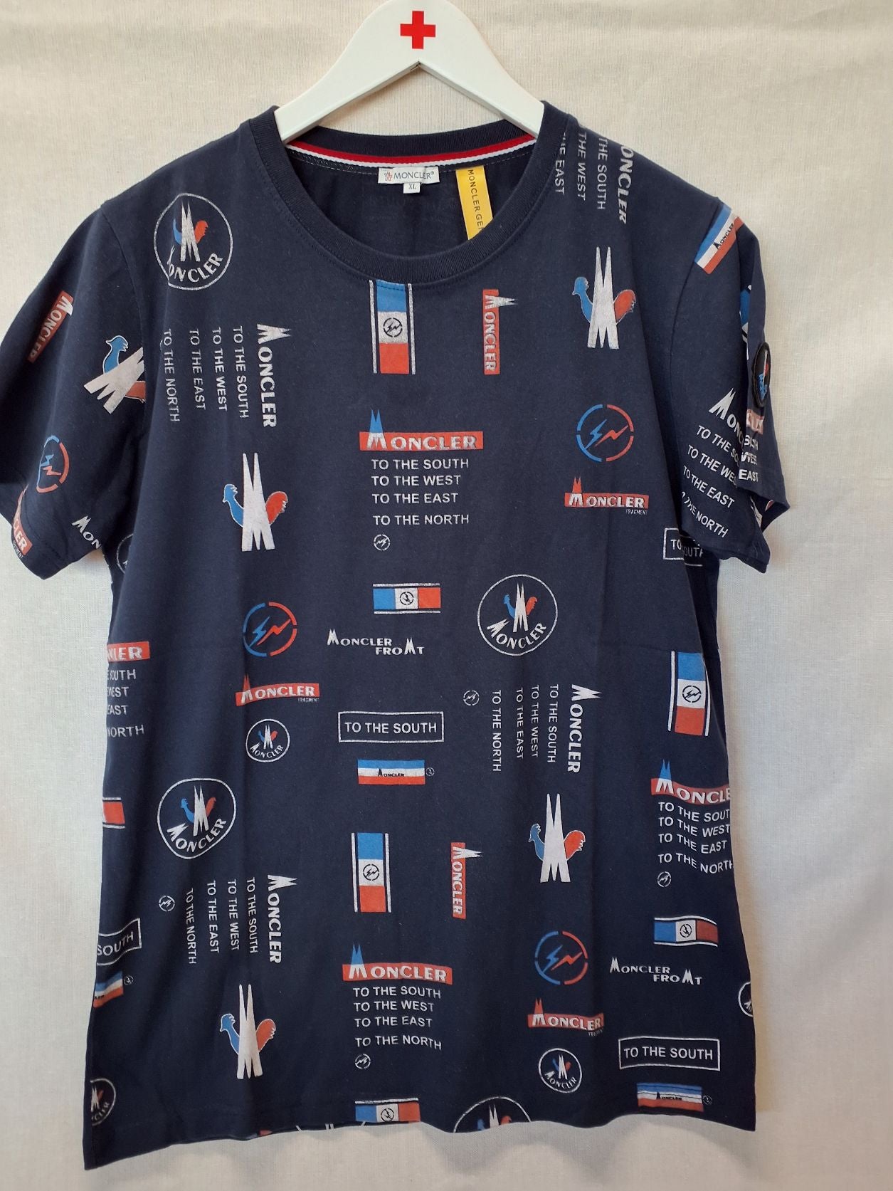 Moncler T-shirt