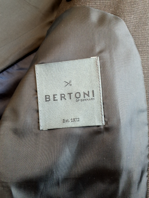 Bertoni Jakkesæt