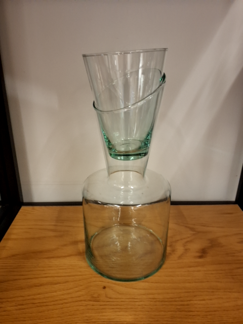 Karaffel med glas